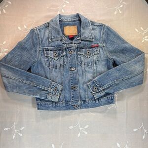 Vintage Y2K Guess Jeans Light Blue Denim Trucker Jacket with Red Tab